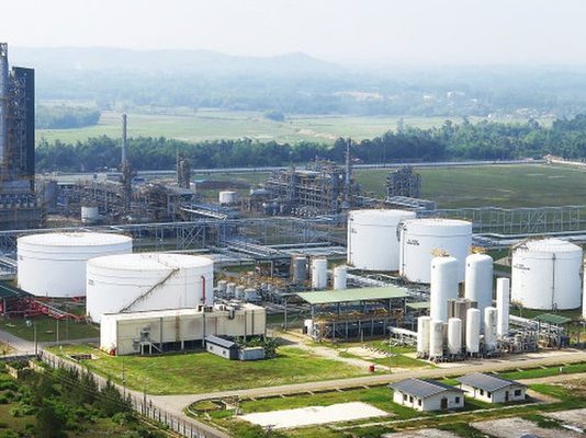 Trên thị trường, cổ phiếu BSR của Lọc hoá dầu Bình Sơn kể từ thời điểm IPO liên tục giảm sút, hiện chỉ còn ở mức 11.800 đồng/cp, giảm hơn 62% sau 1 năm giao dịch.